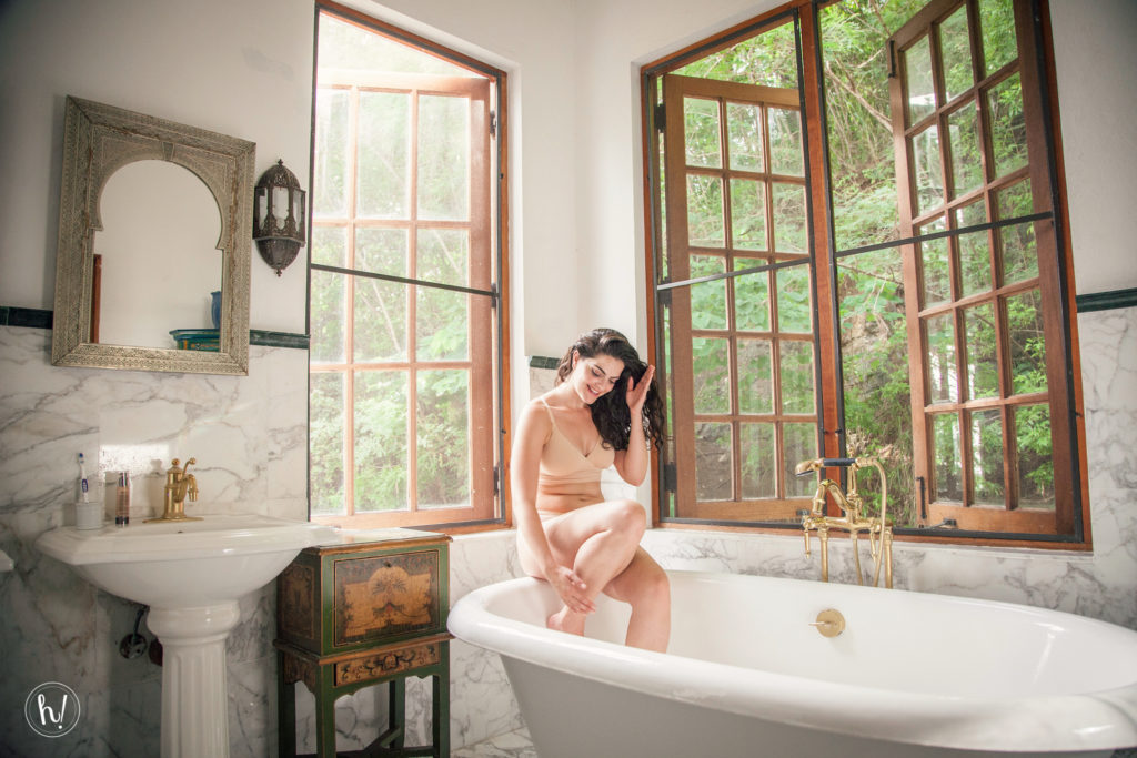 Kimmay wearing peach bralette and panty in Puerto Rico bathtub